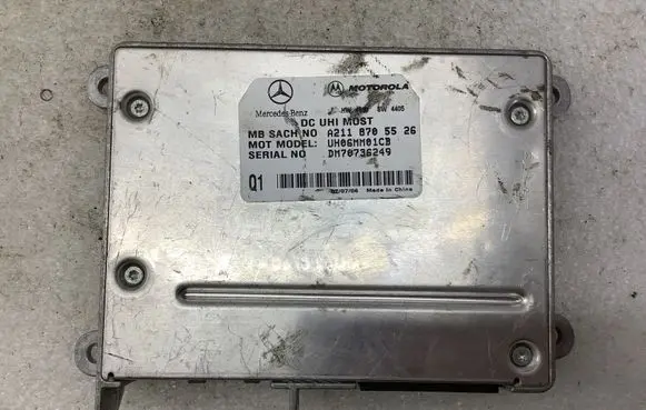 Mercedes-Benz GL X164 Bluetooth control unit module A2118705526 DM70736249