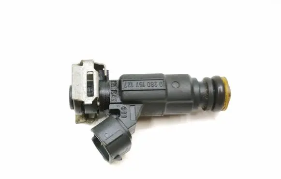 Peugeot 208 I Fuel injector 9676017480