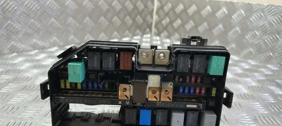 Honda CR-V Fuse module T0AA011A0