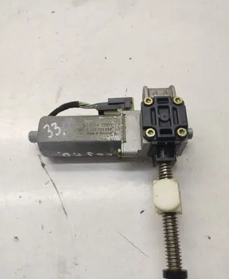 BMW 7 E65 E66 Seat adjustment motor 0390201957 0095877