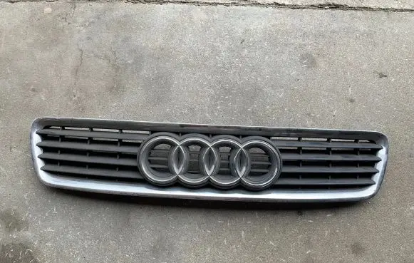 Audi A4 S4 B6 8E 8H Front grill 8D0853651R