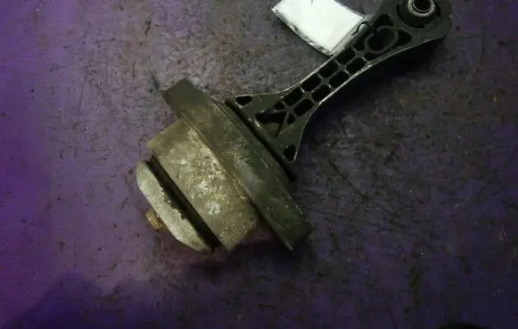Seat Leon (1M) Gearbox mounting bracket 1J0199851M