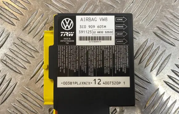 Volkswagen PASSAT B6 Airbag control unit/module 3C0909605M 391125 12H032S2522