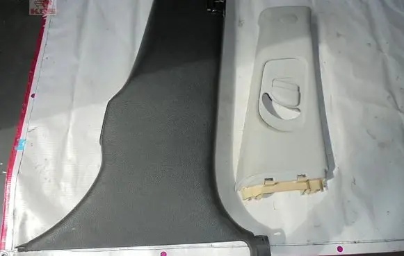 Hyundai Genesis (B) pillar trim (top) 85840-3M000