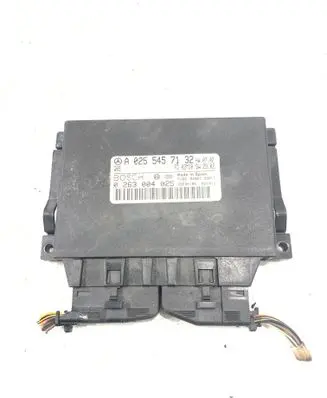 Mercedes-Benz E W211 Parking PDC control unit/module A0255457132 39E00185 0263004025