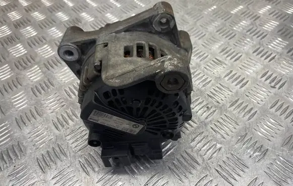 BMW 3 E90 E91 Generator/alternator 7823291 2607239B TG15C157