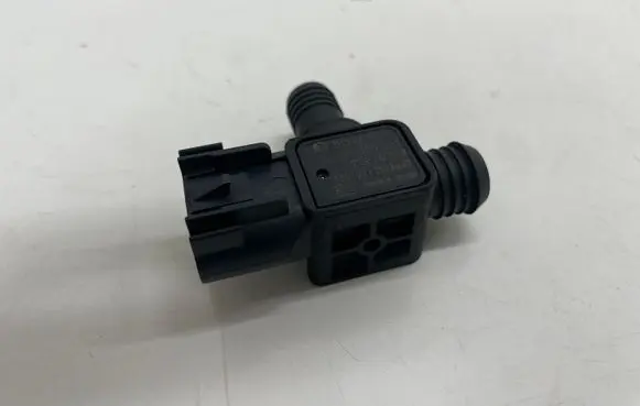 Opel Mokka X Engine mount vacuum valve 0265005321 20876799