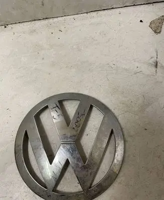 Volkswagen Multivan T5 Manufacturer badge logo/emblem 7E0853601 7H0853601