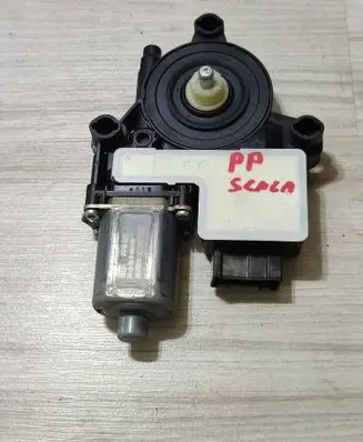 Skoda Scala Front door window regulator motor E850206010