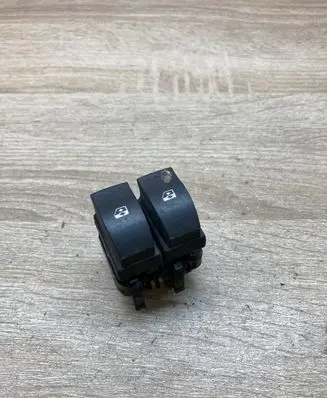 Renault Megane I Electric window control switch 2650303