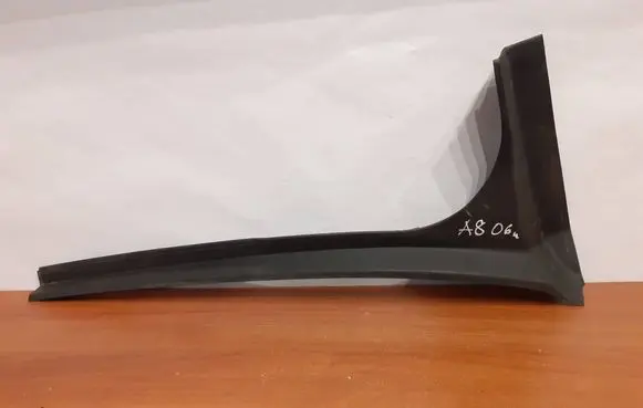 Audi A8 S8 D3 4E Rubber seal front door window/glass 4F0853293