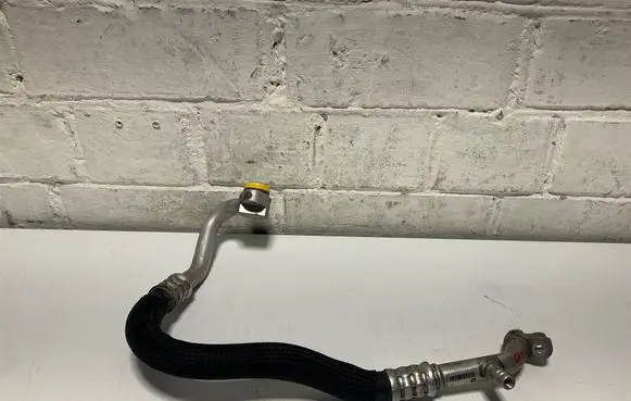 Air conditioning (A/C) pipe/hose