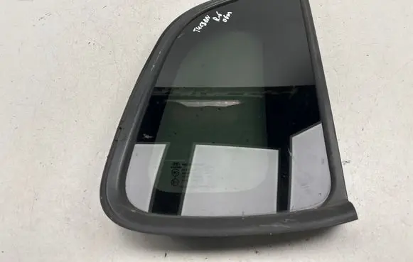 Hyundai Tucson JM Rear side window 43R000050