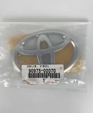 Toyota RAV 4 (XA50) Manufacturer badge logo/emblem 9097502070