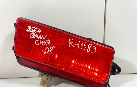 Jeep Grand Cherokee (WK) Third/center stoplight 00f021b1767