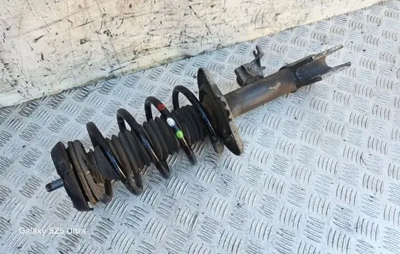 Peugeot 3008 I Front shock absorber with coil spring