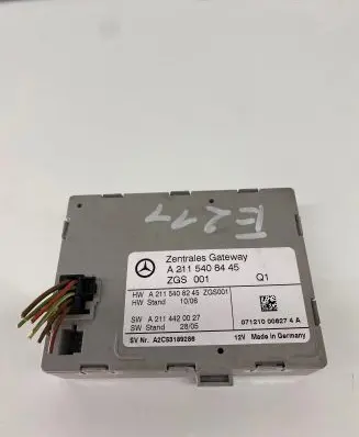 Mercedes-Benz E W211 Gateway control module A2115408445 A2115408245 A2114420027