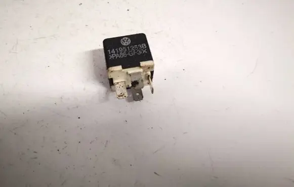 Audi A3 S3 8L Other relay 141951253b