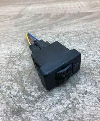 Volkswagen Transporter - Caravelle T4 Headlight level height control switch 701941333 WITHPLUG