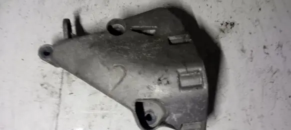 Skoda Roomster (5J) Engine mounting bracket 045199207M