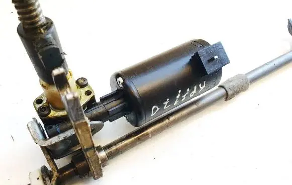 Nissan Primera Seat adjustment motor 020422 501537r03