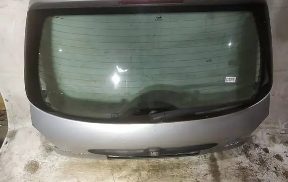Peugeot 206 Tailgate/trunk/boot lid pilkas