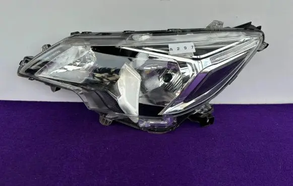 Mitsubishi Space Star Headlight/headlamp W5335