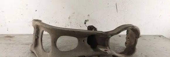 Peugeot 407 Front wheel hub spindle knuckle