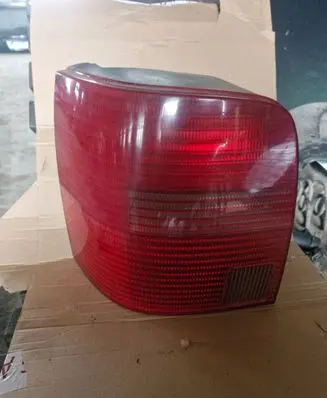 Volkswagen PASSAT B5 Rear/tail lights