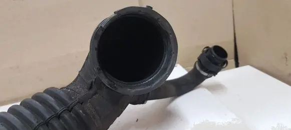 BMW 1 F20 F21 Air intake hose/pipe 58650910