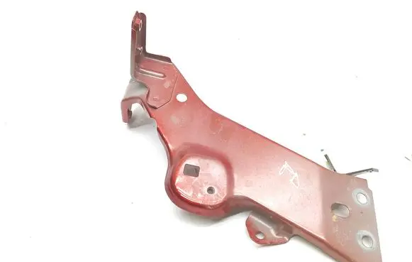 Mazda CX-30 Fender mounting bracket