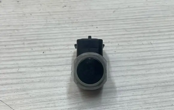 Renault Trafic III (X82) Parking PDC sensor 284426105R