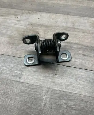 Land Rover Discovery 4 - LR4 Loading door lower hinge 265TND1E