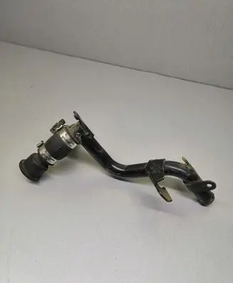Volkswagen PASSAT B5.5 Engine coolant pipe/hose 06B103213G 058103247
