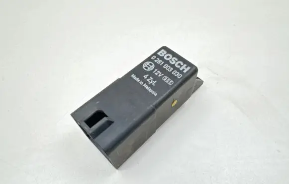 Honda Civic Glow plug pre-heat relay 0281003030