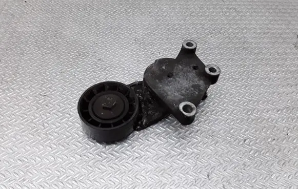 Mazda 3 I Generator/alternator belt tensioner
