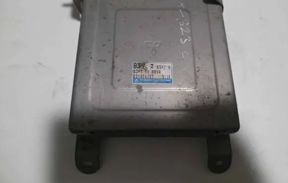Mazda 323 Engine control unit/module B3P718881A