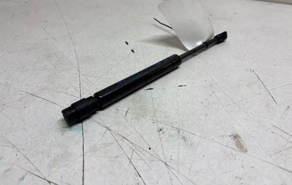 BMW 5 F10 F11 Tailgate/trunk strut/damper 9168507