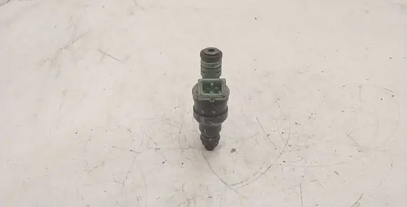BMW 5 E39 Fuel injector 0280150415