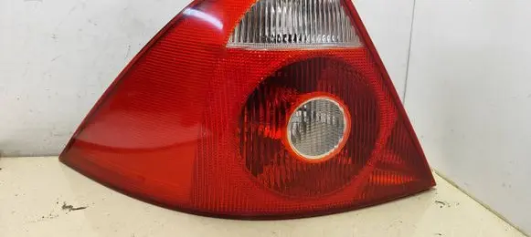 Ford Mondeo Mk III Rear/tail lights 1S7113405A 3S7X13N099A