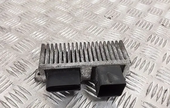 Renault Kangoo II Glow plug pre-heat relay 8200558438a rcs812