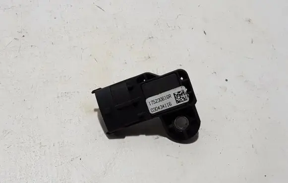 Dacia Duster II Fuel pressure sensor 175230616R