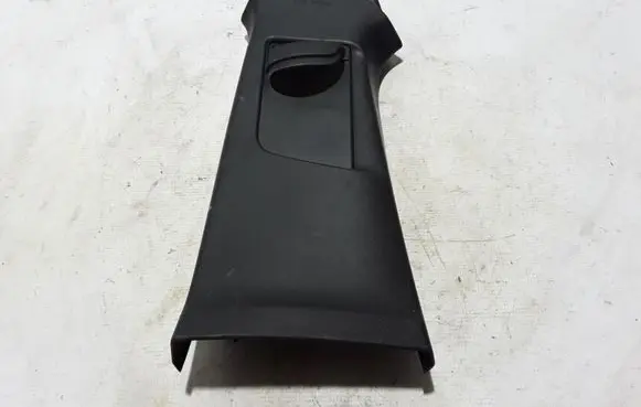 Volvo V40 (B) pillar trim (top) 31102349