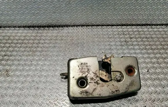 Volkswagen Transporter - Caravelle T4 Sliding door lock 701843604A