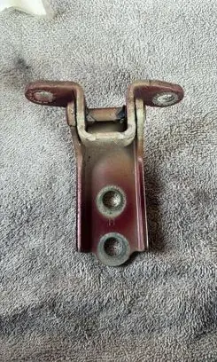 Chevrolet Epica Front door lower hinge 96326749