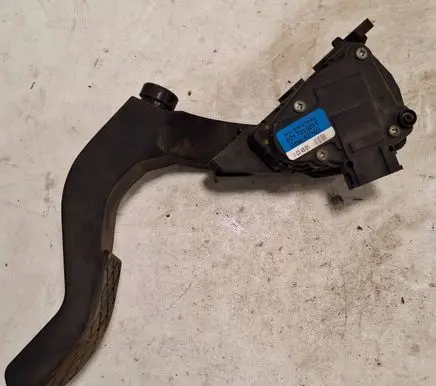 Audi A6 S6 C5 4B Accelerator throttle pedal 8D1723523F 6PV00837602