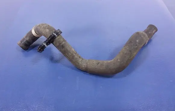 Subaru Forester SH Engine coolant pipe/hose