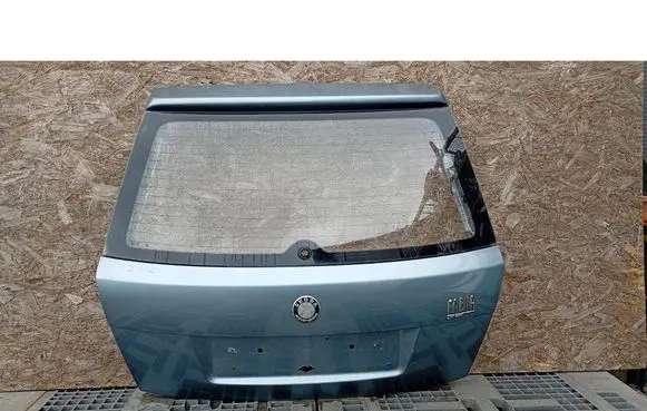 Skoda Fabia Mk1 (6Y) Front vent window/glass (coupe) 