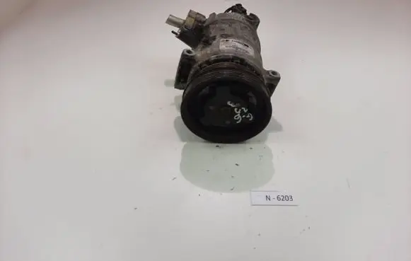 Volkswagen Golf VI Air conditioning (A/C) compressor (pump)