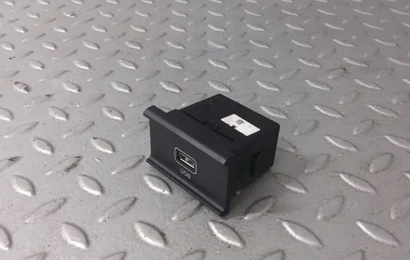 KIA Sportage USB socket connector 96120D9600